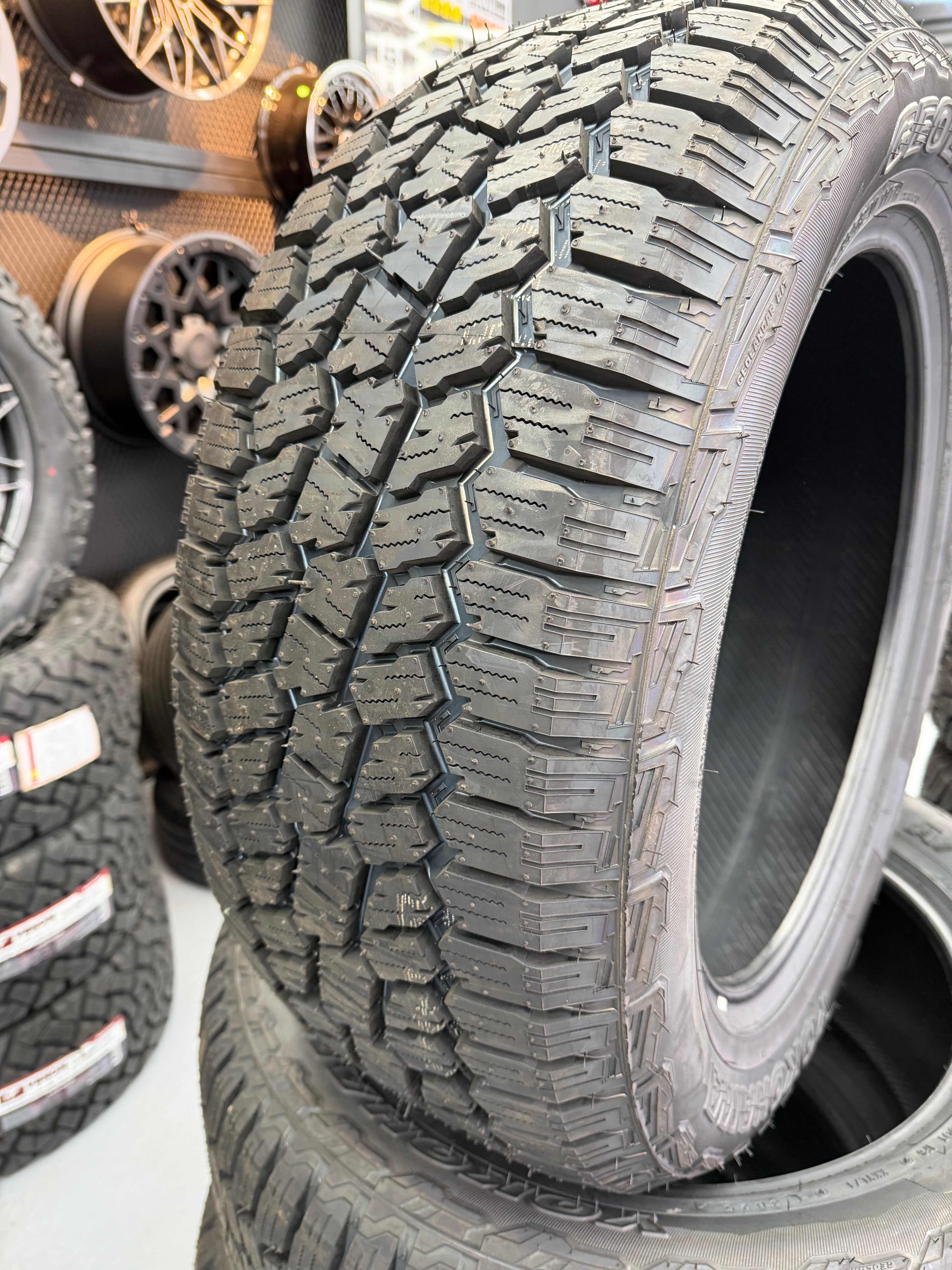 Yokohama Geolandar 275/55R20