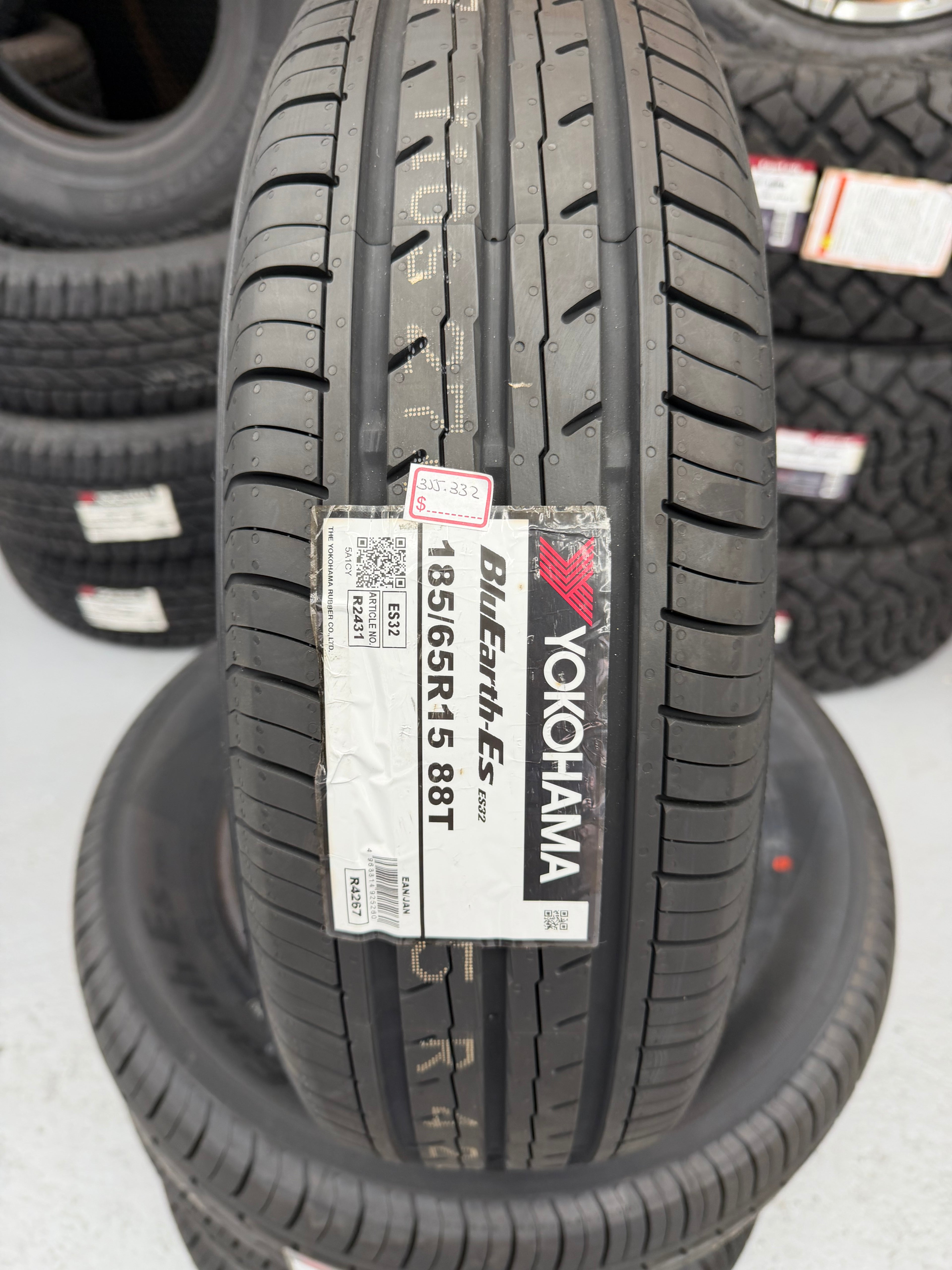 Yokohama BluEarth-ES ES32 185/65R15 88T