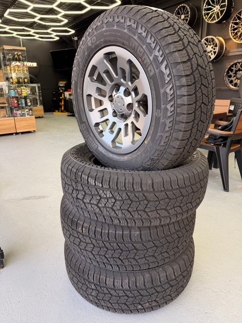 Juego x4 Momo A/T G015 265/65R17