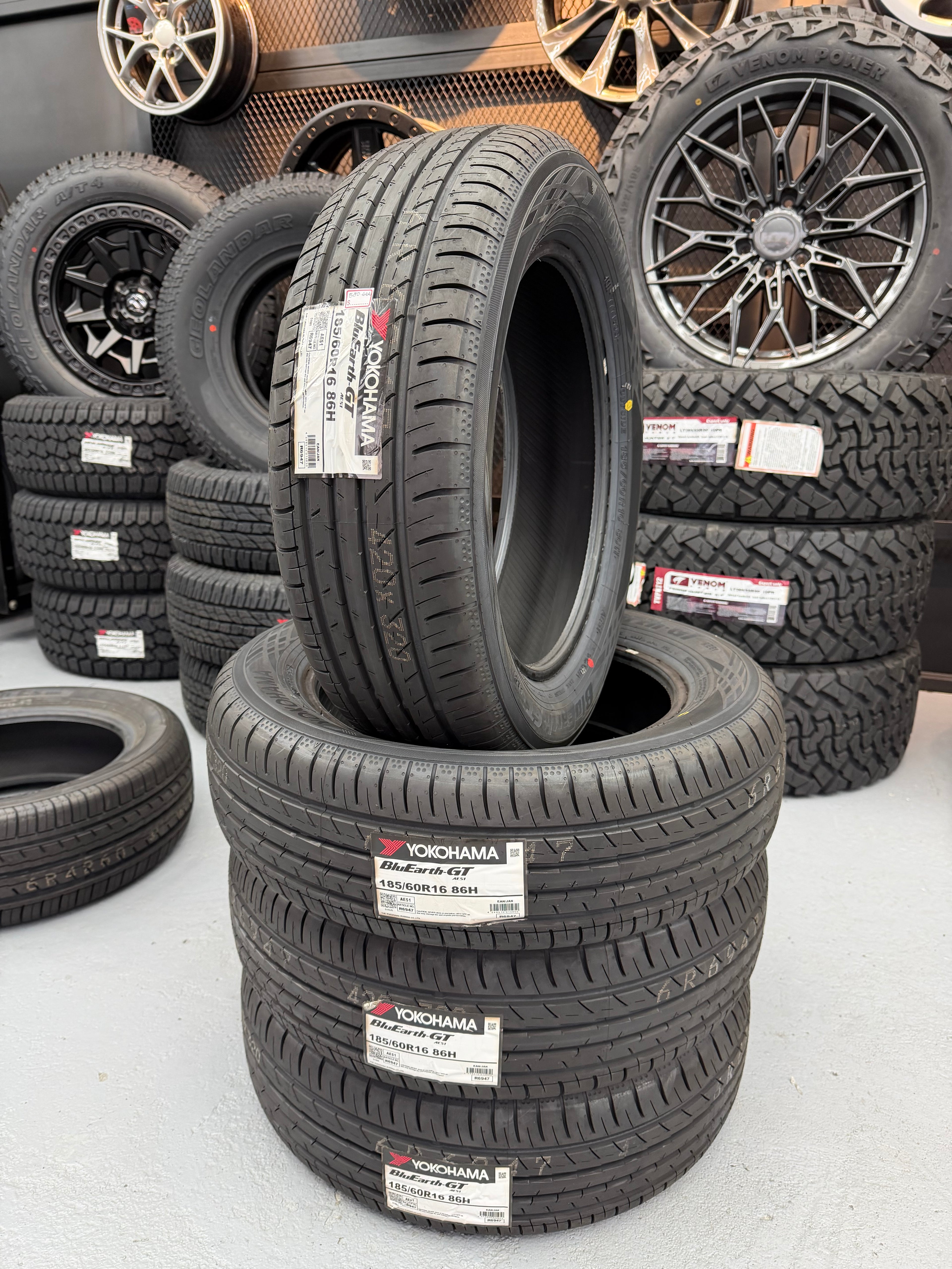 Yokohama BluEarth-GT 185/60R16 86H | Confort y Agarre en Lluvia