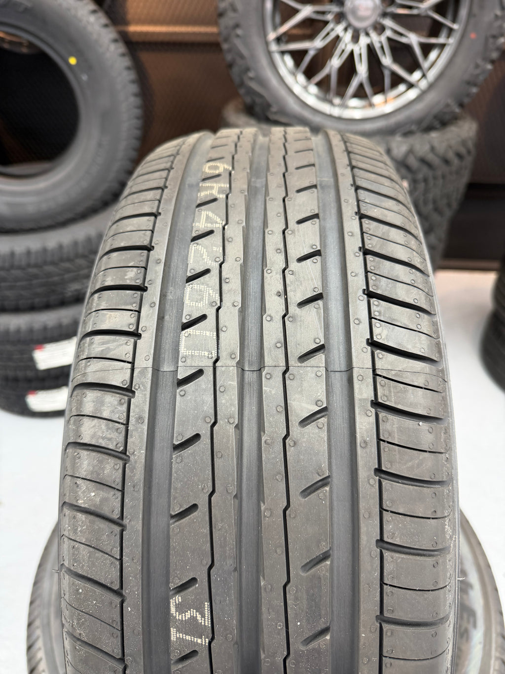 Yokohama BluEarth-ES ES32 205/55R16