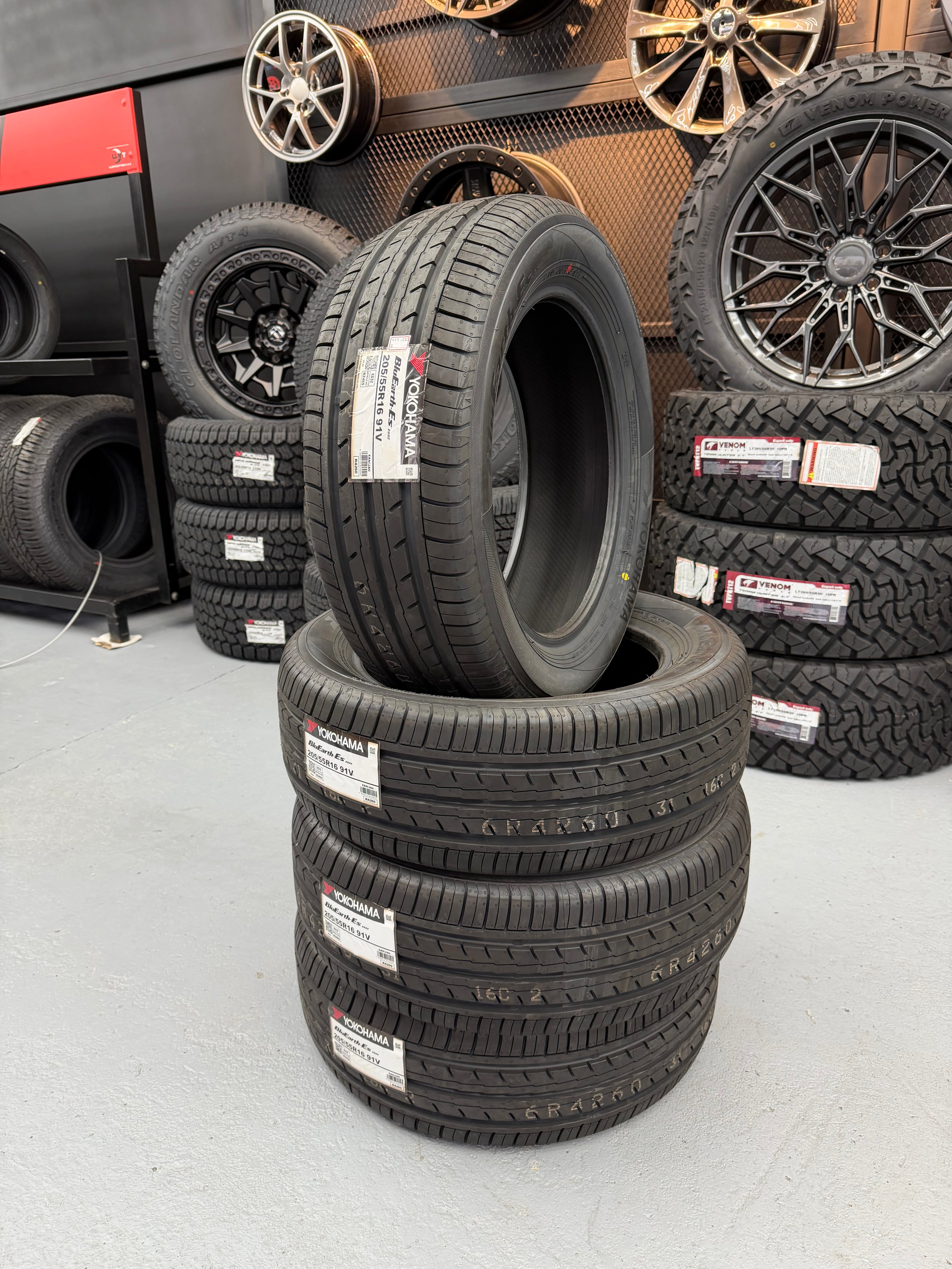 Yokohama BluEarth-ES ES32 205/55R16 91V