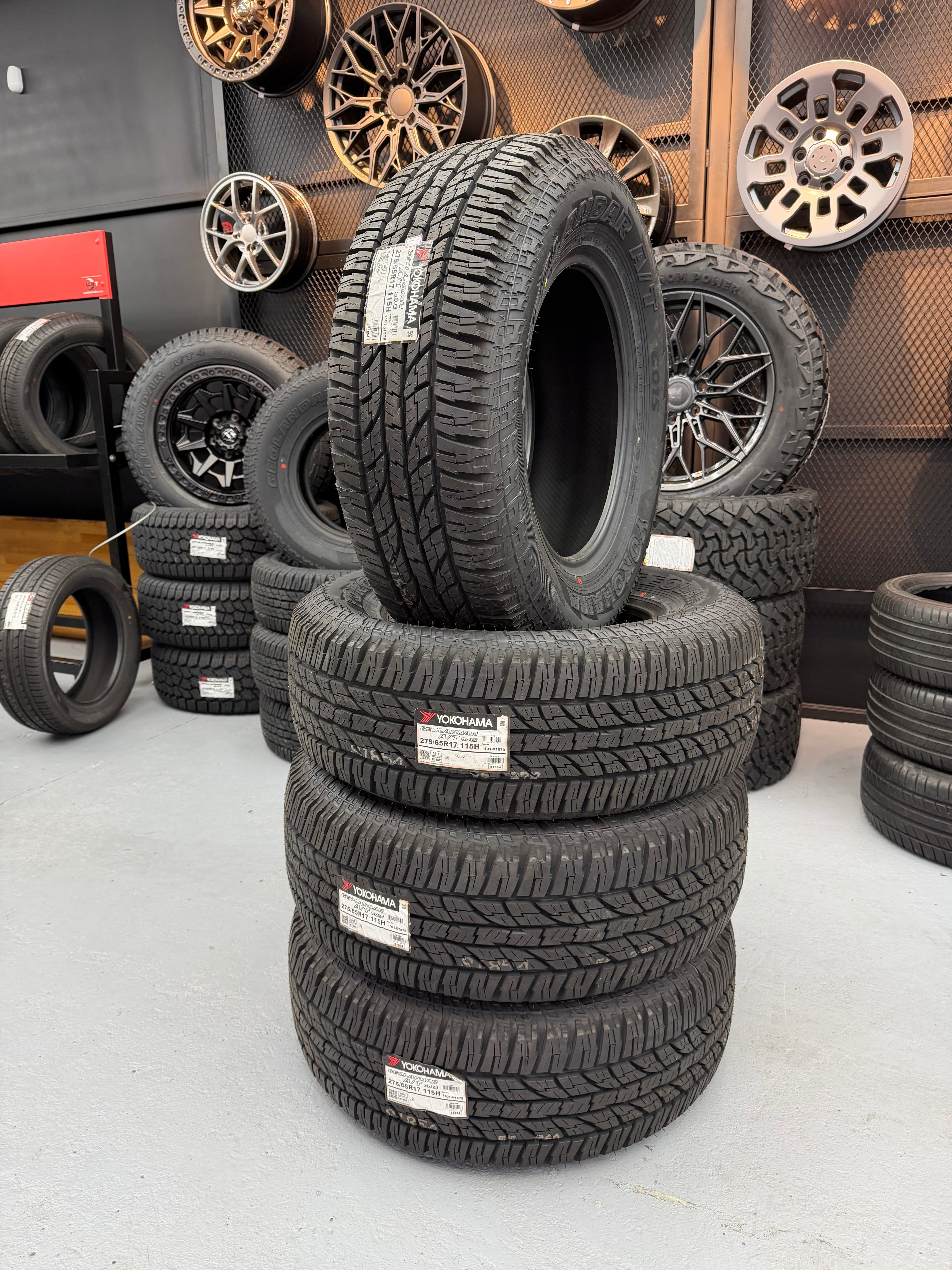 Yokohama Geolandar A/T G015 275/65R17 115H
