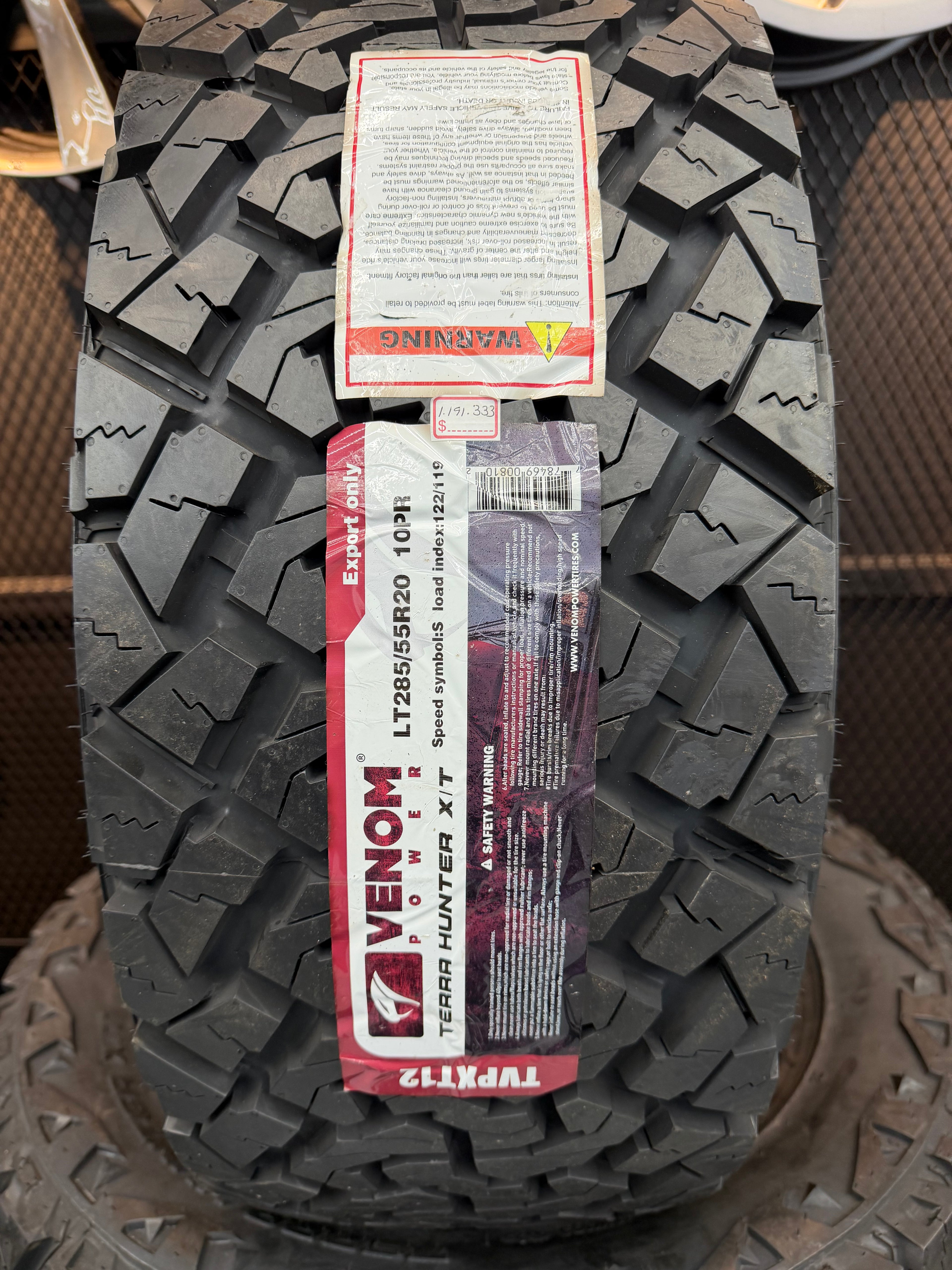 Venom Power Terra Hunter X/T LT285/55R20 10PR