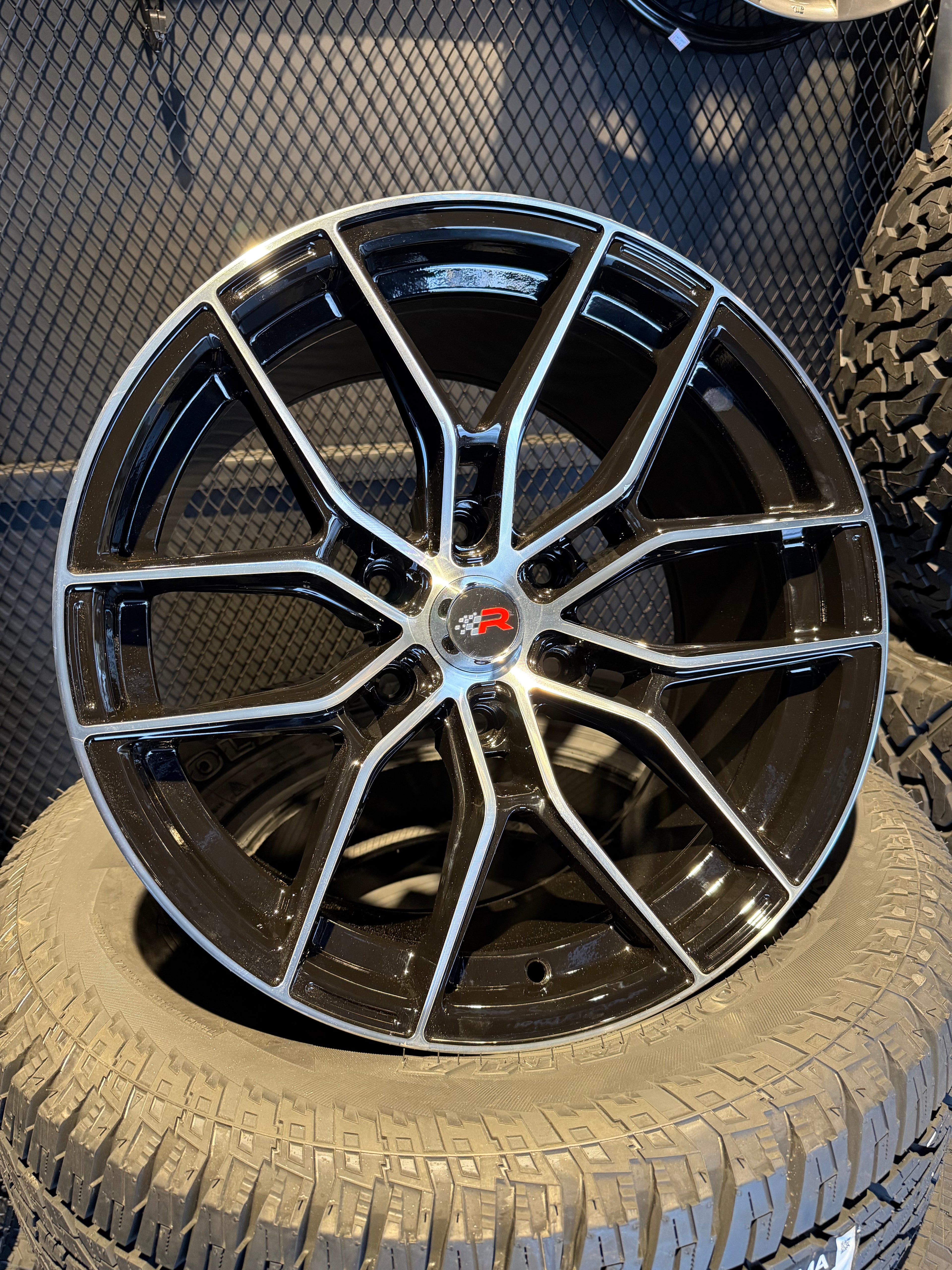 Rin Racer 654 Case 6x139.7 BMF ET 18x9.5