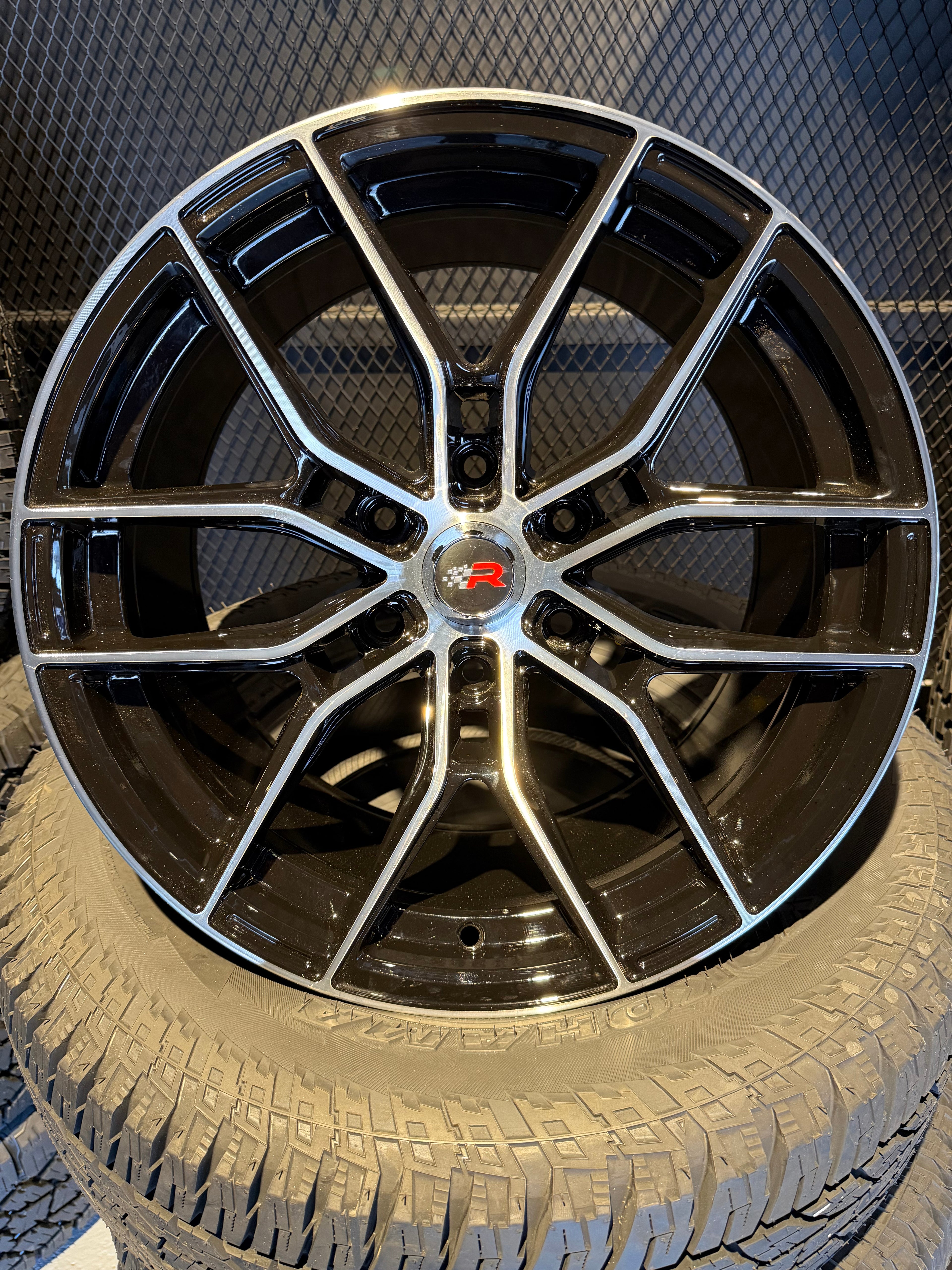 Rin Racer 654 Case 6x139.7 BMF ET 18x9.5