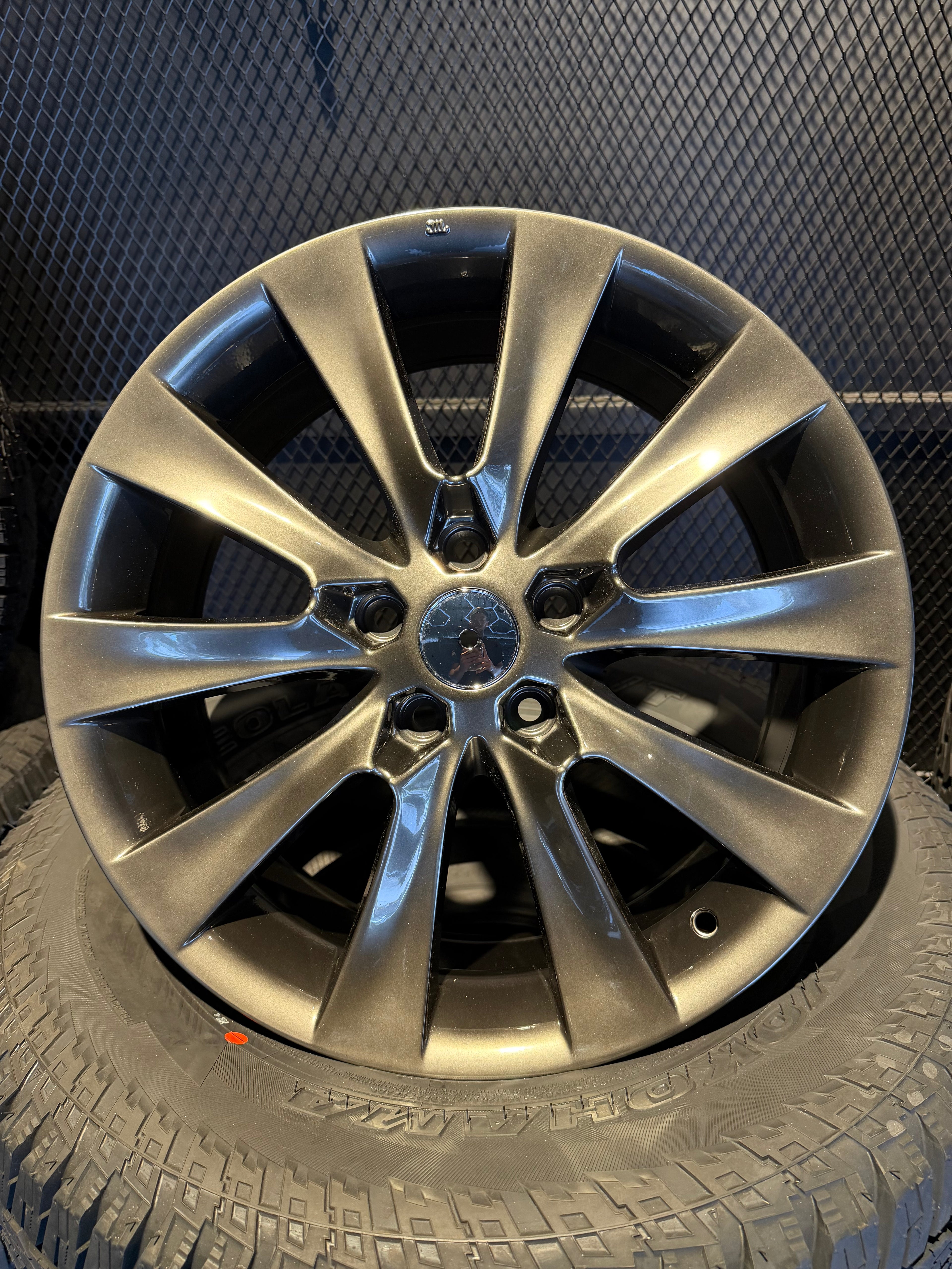 Rin Mazda Urban 18x7.5 Gris Oscuro
