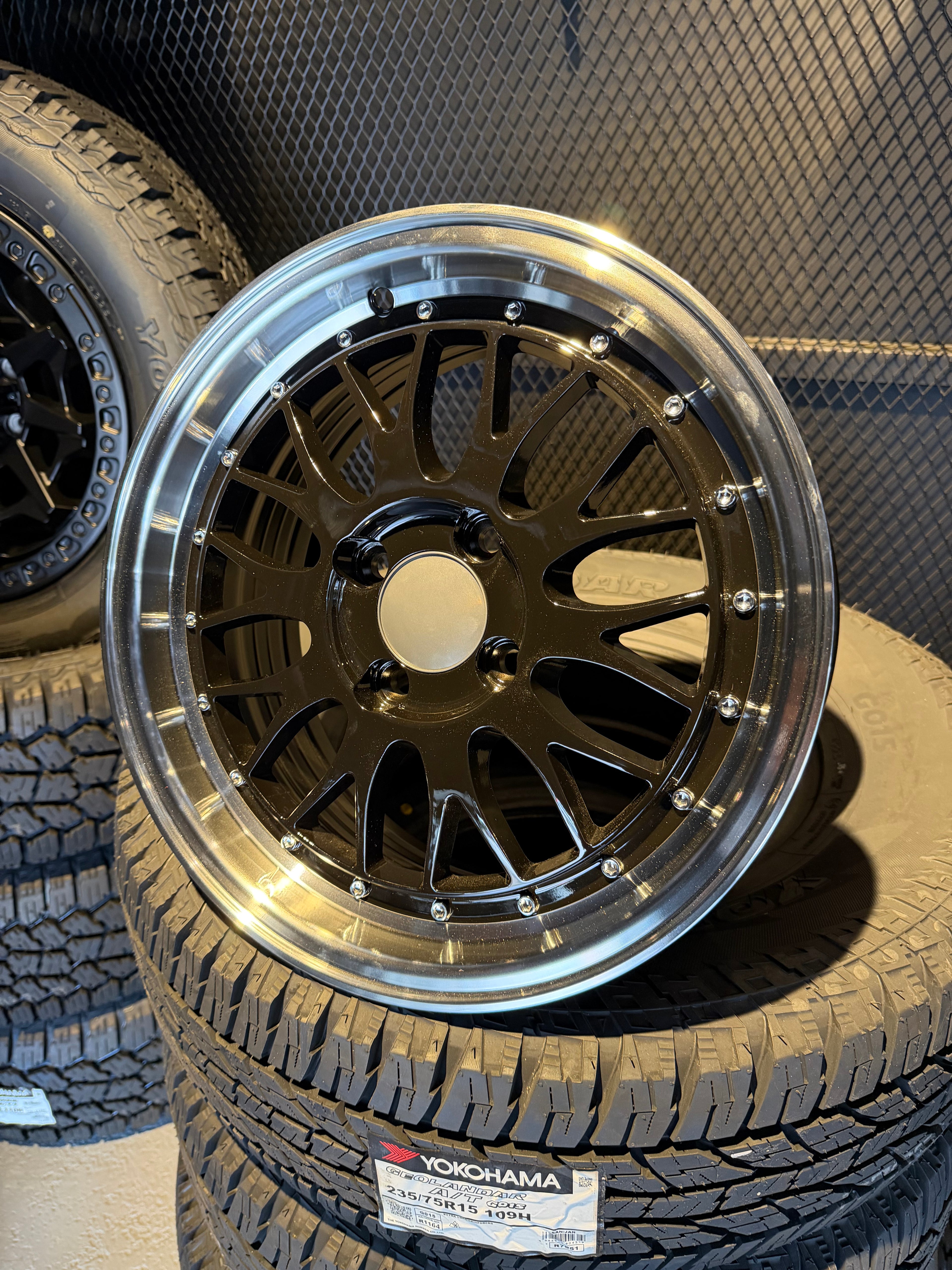 Rin Retroline 15x6.5 Negro Pulido