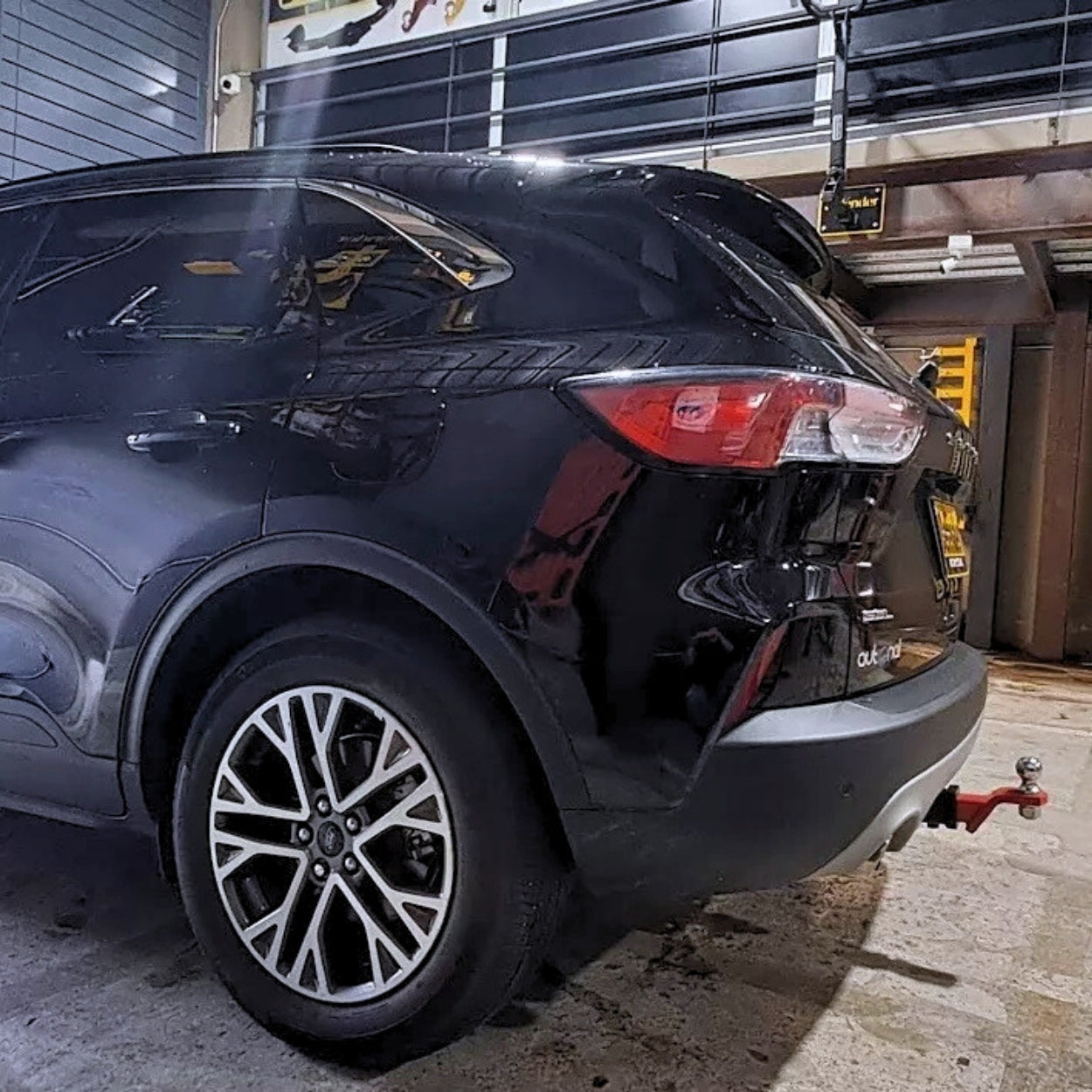 Tiro de Arrastre Ford Escape Hybrid